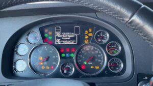 How to Keep a Kenworth T680 Idling