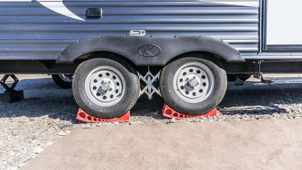 How to Keep Trailer Tires from Dry Rotting